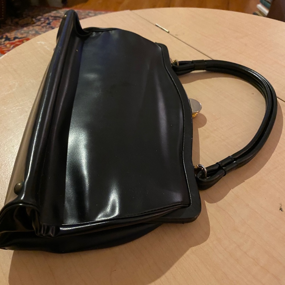 Vintage black purse with stops made in France